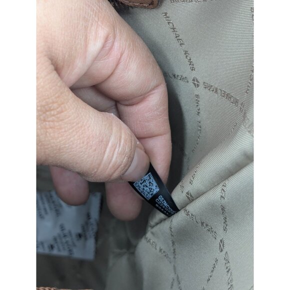 Michael Kors Jet Set Travel Leather Tote Bag Luggage Shoulder Carryall Classic - Picture 12 of 16